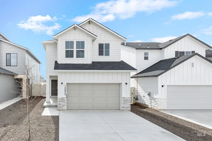 952 Thunderbolt St, Mountain Home, Idaho 83647