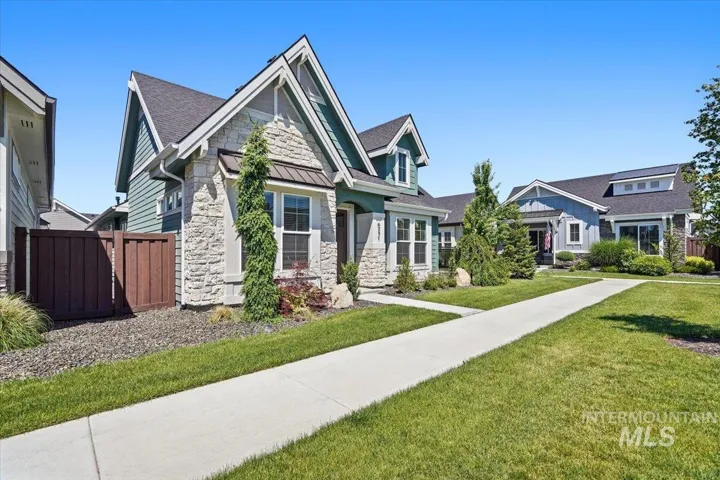 6231 N Vicenza Ave, Meridian, Idaho 83646