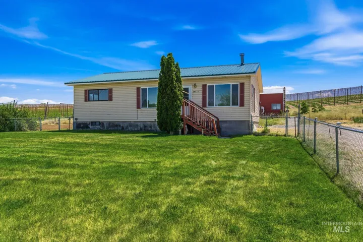 28643 Peckham Rd, Wilder, Idaho 83676