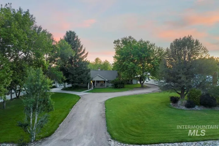 2895 N Holl Dr, Eagle, Idaho 83616