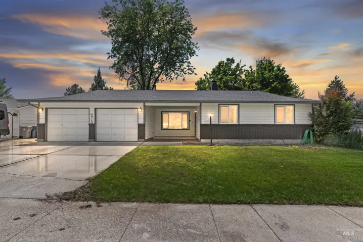 5715 W Winfield Ct, Boise, Idaho 83703