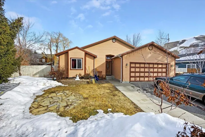 921 Snowflake Dr., Hailey Id 83333
