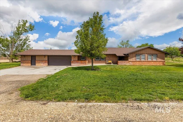 916 W Homedale Rd, Caldwell Id 83607