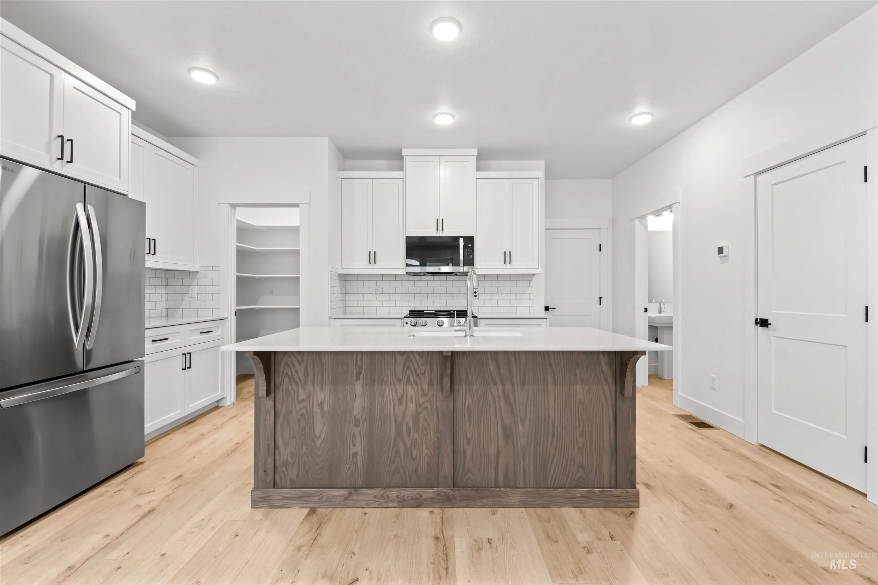 1170