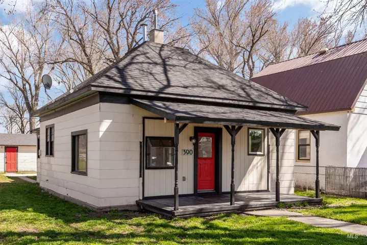 390 N 9th E, Mountain Home Id 83647