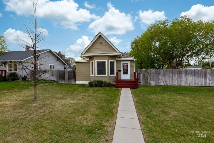 624 18th Ave South, Nampa Id 83651