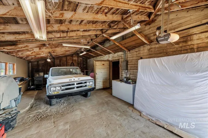 7425 Elmore Rd., Fruitland, Idaho 83619