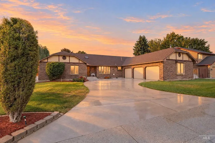 8844 W Brookview Drive, Boise, Idaho 83709