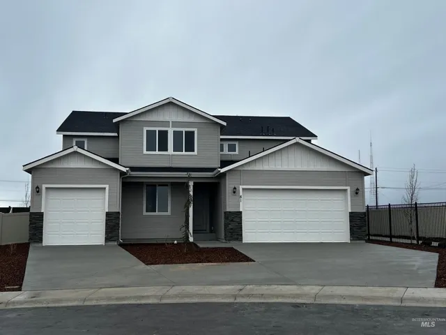 81 E Liberator Ct, Meridian ID 83642
