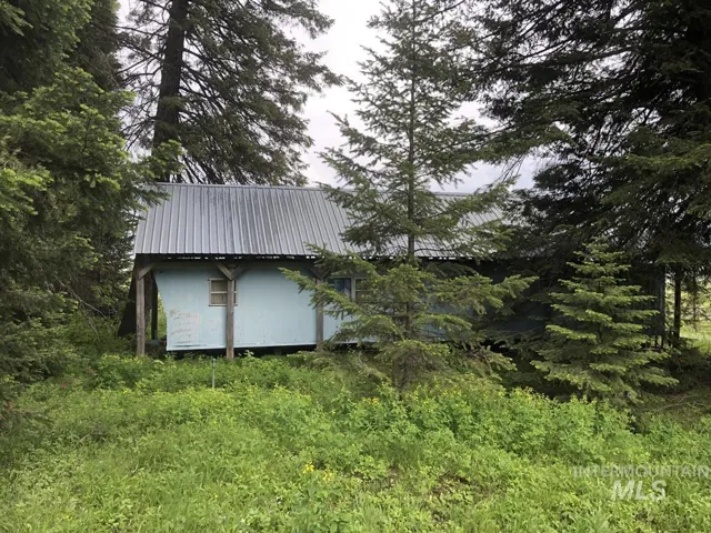 1697 West Mountain Road, Donnelly Id 83615