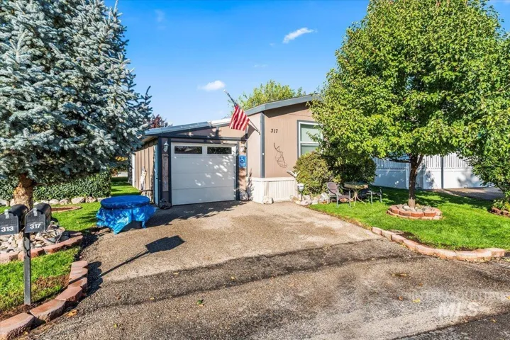 317 Big Valley Street, Nampa ID 83687