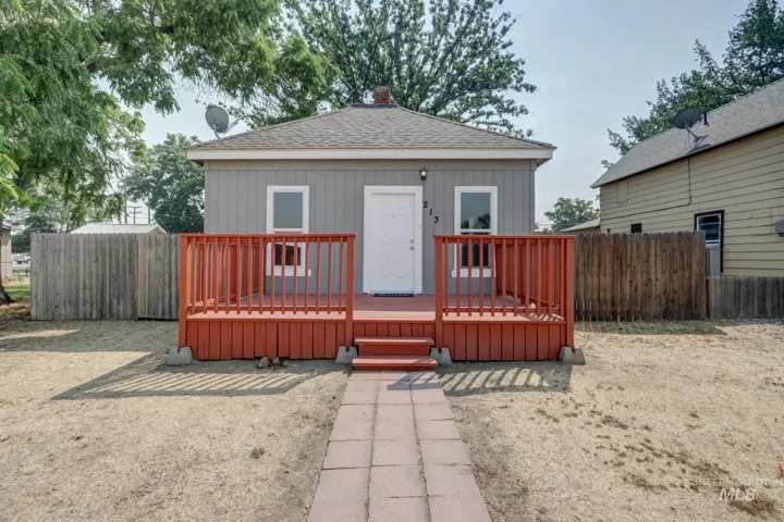 213 S 7th St, Payette Id 83661-0000