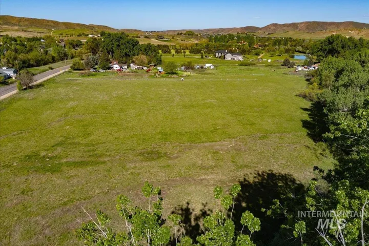 5700 W Dry Creek Rd, Boise, Idaho 83714