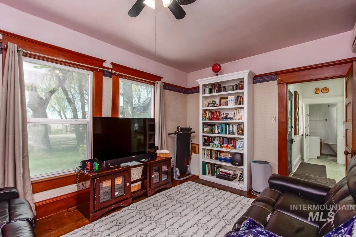 1170