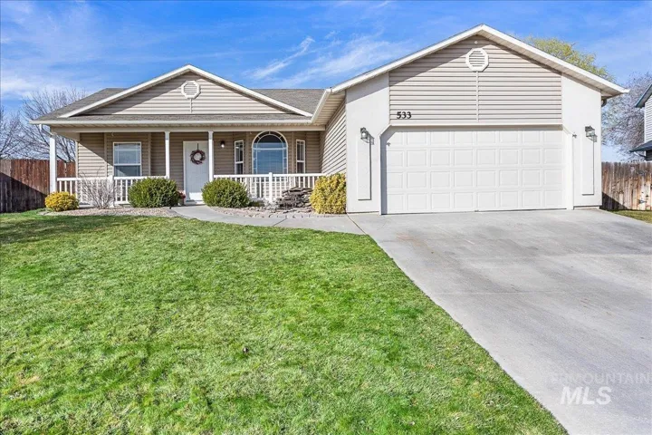 533 W Palmer Dr, Nampa, Idaho 83686-8389