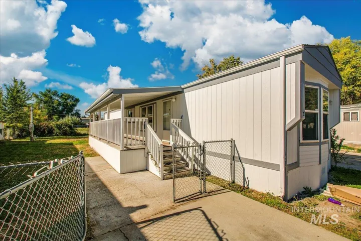 301 E 45th St # 27, Garden City Id 83714