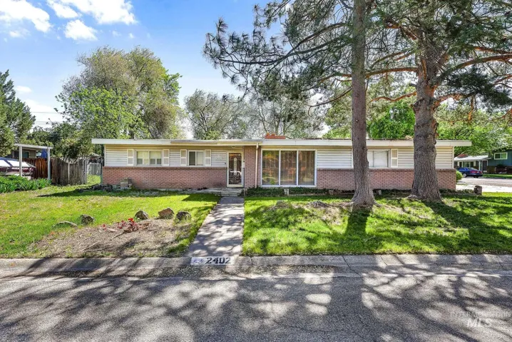 2402 N Grandee, Boise Id 83704-5936