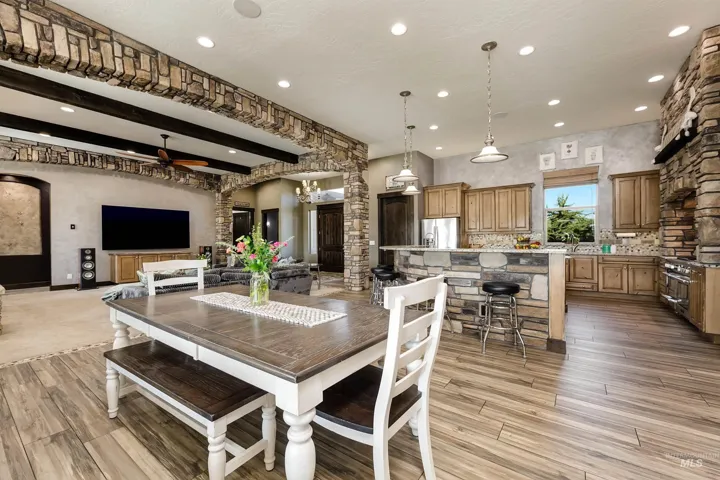4563 W Cornerstone Lane, Eagle, Idaho 83616