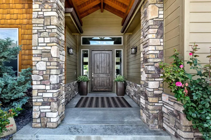 4563 W Cornerstone Lane, Eagle, Idaho 83616
