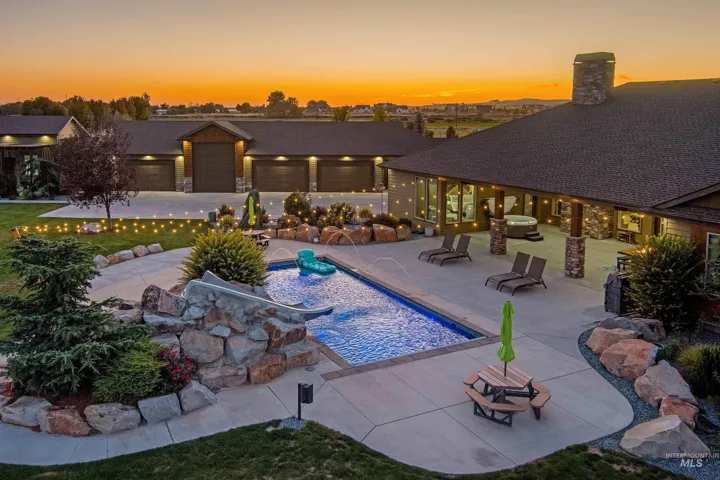 4563 W Cornerstone Lane, Eagle, Idaho 83616