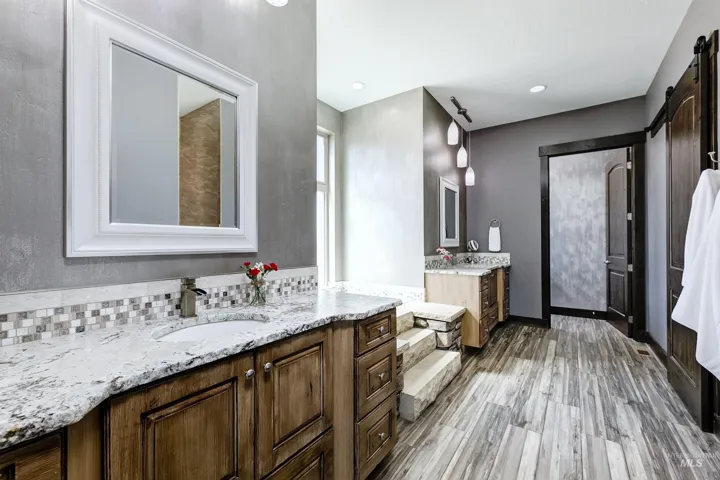 4563 W Cornerstone Lane, Eagle, Idaho 83616