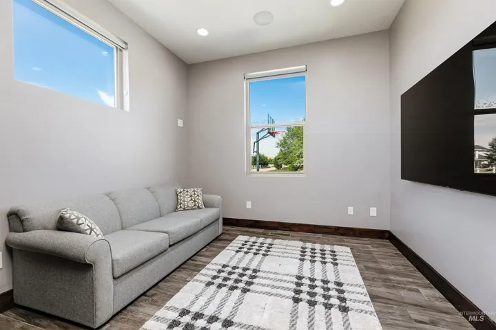 4563 W Cornerstone Lane, Eagle, Idaho 83616