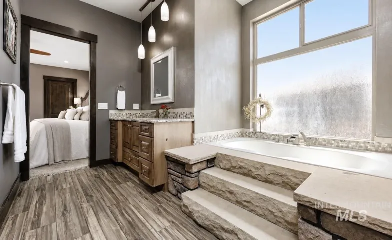 4563 W Cornerstone Lane, Eagle, Idaho 83616