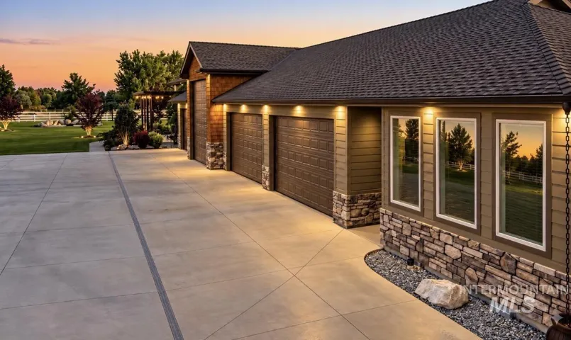 4563 W Cornerstone Lane, Eagle, Idaho 83616