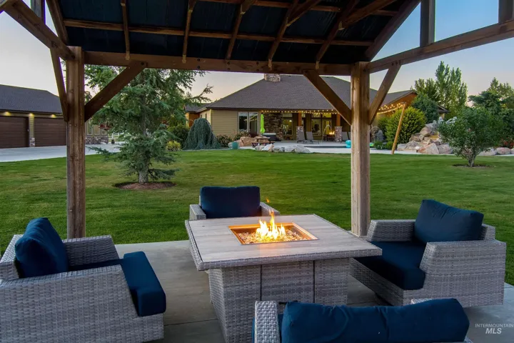 4563 W Cornerstone Lane, Eagle, Idaho 83616