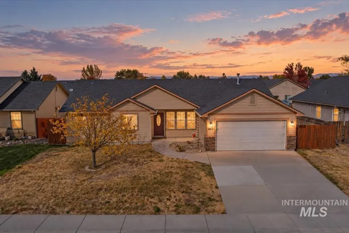 962 W 4th N, Mountain Home, Idaho 83647