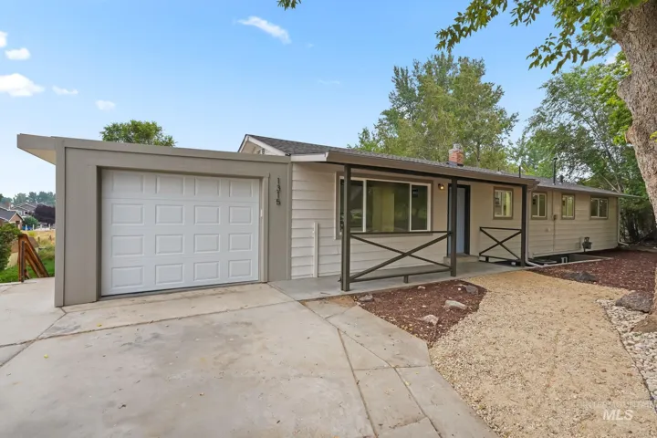 1315 E Dakota Ave, Nampa Id 83686