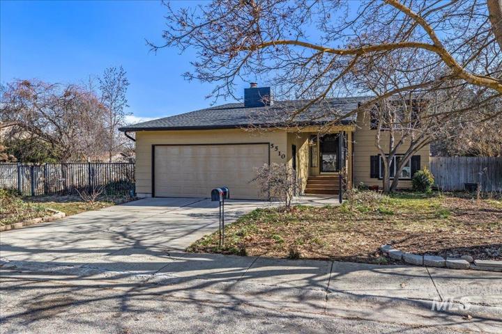 5510 N Armstrong Ave, Boise ID 83704-1929