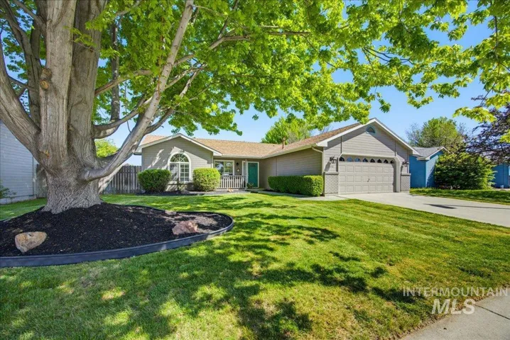 690 E Hawk St, Meridian, Idaho 83646-4401