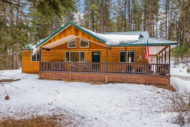 3 Pump House Rd, Garden Valley ID 83622
