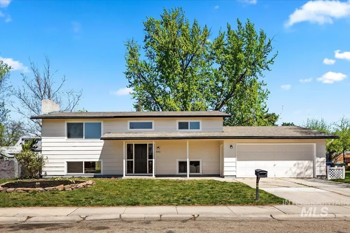 9942 Lancelot, Boise Id 83704