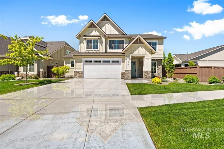 5735 N Fairborn Ave, Meridian Id 83646