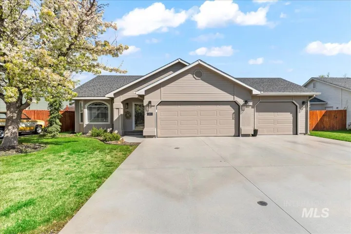 2010 E Olympic Avenue, Nampa Id 83686