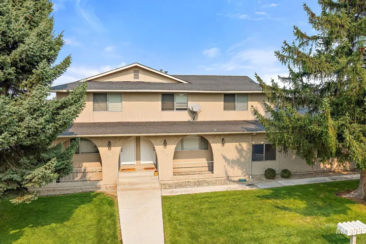 393-399 S White Cloud Dr, Boise, Idaho 83709