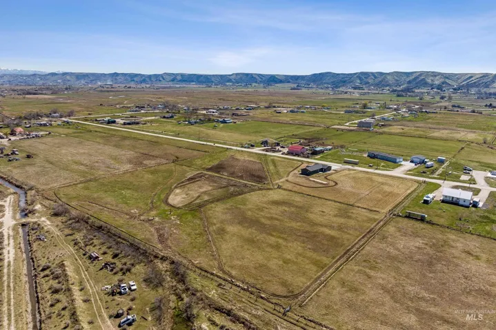 5330 Joseph Ln, Emmett Id 83617