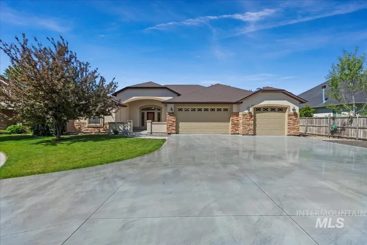 2380 E Lochmeadow Ct, Meridian Id 83646