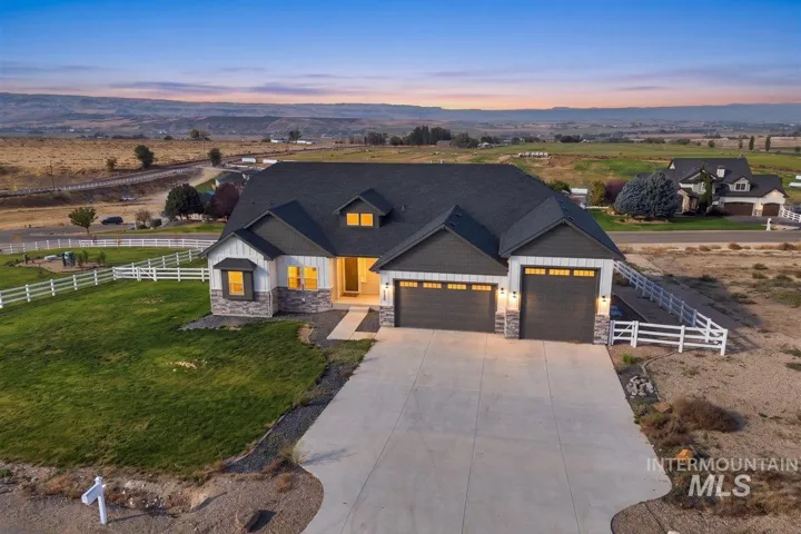 17301 Maple River Court, Caldwell, Idaho 83607