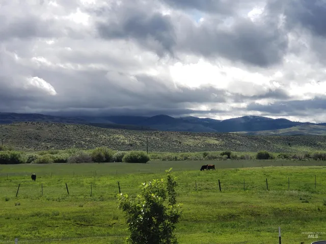 2015 Cow Creek Rd., Marsing Id 83650