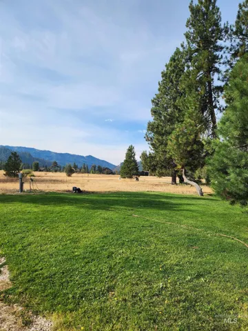 3897 N Rawah Dr, Featherville, Idaho 83647