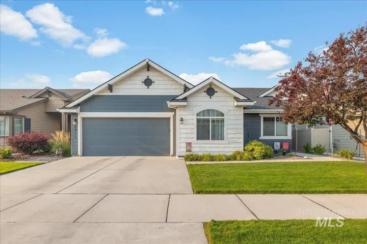 5911 W Quintale Dr, Meridian, Idaho 83646