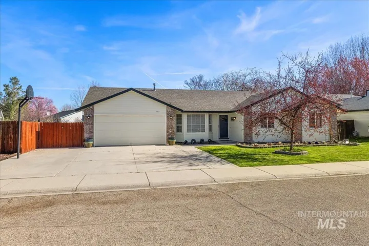 1042 W Pennwood, Meridian Id 83642