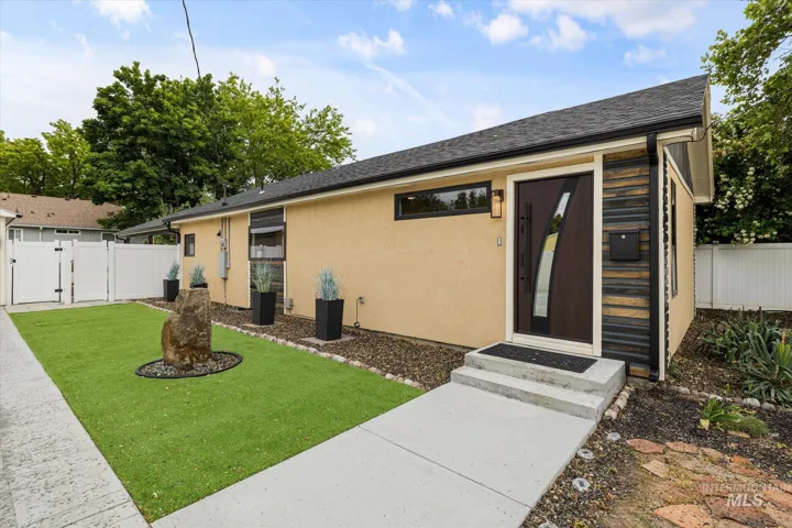 2402 Columbus, Boise, Idaho 83705