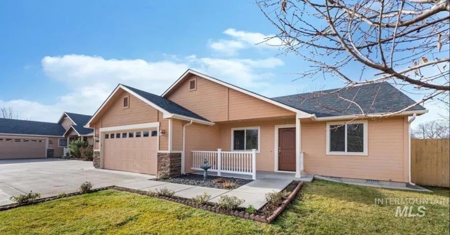 3889 N Maple Grove Rd, Boise, Idaho 83704