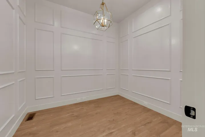 12687 Draft St., Middleton, Idaho 83644