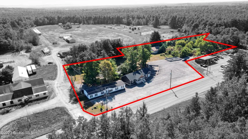 1384 Route 9, Moreau, Ny 12828