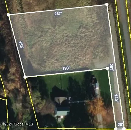 273 Upper Newtown Road, Halfmoon, New York 12118